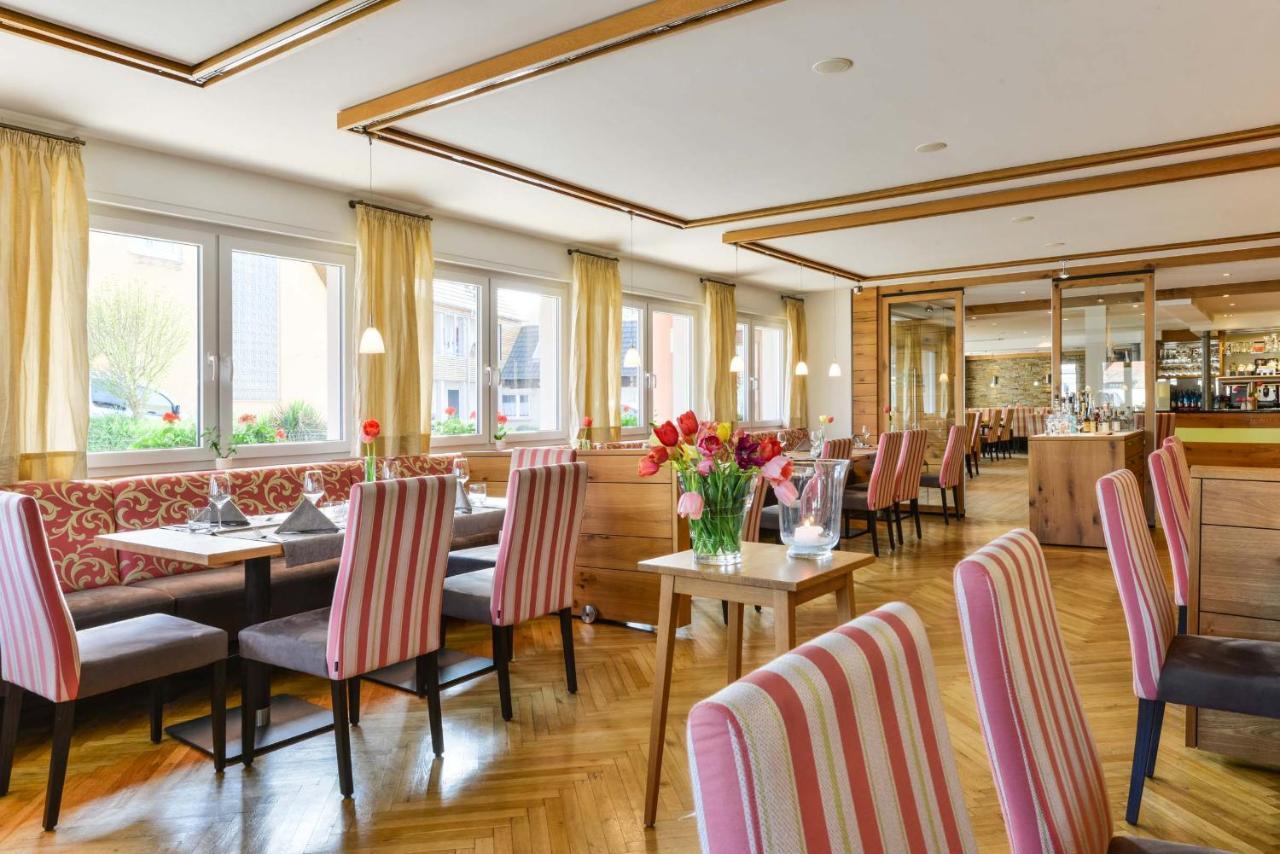 Jauch'S Loewen Hotel-Restaurant Neuershausen Exteriér fotografie